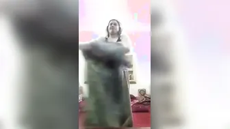 Busty Unsatisfied Aunty Stripping Nude For Her Secret Lover