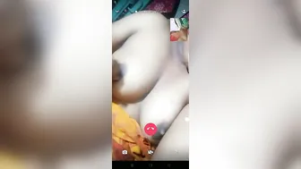 Village Bhabhi Showing Her Body To Devar On Private Video Call