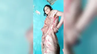 Sweet Village Wife Spreading Her Pussy Wide For The Camera