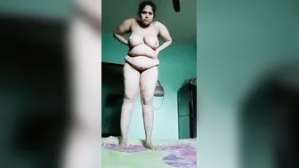 Married Bhabi Showing Her Big Ass Naked On All Fours Tonight