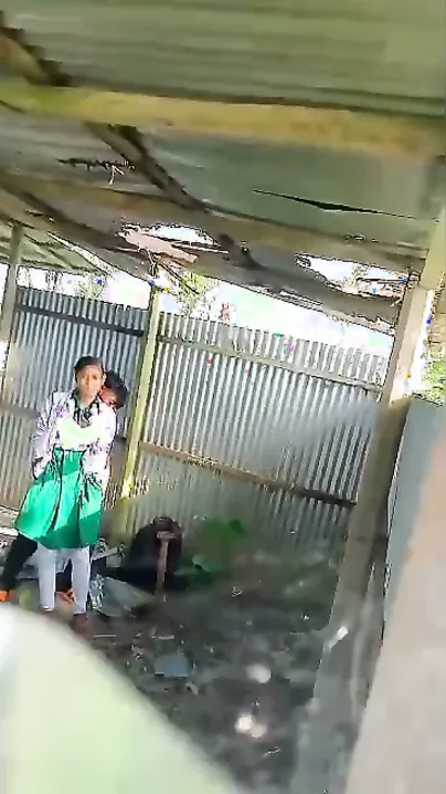 College GF Getting Fucked Standing Outside Behind Wall