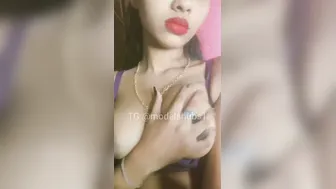 Social Media Babe Showing Perfect Natural Boobs Leaked Video