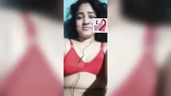 Bhabhi Fingering Her Pussy In Bedroom Caught On Camera Leaked