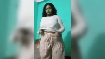 Chubby Bengali Babe With Big Tits In Leaked Private Homevideo