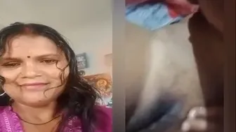 Married Bhabhi Spreading Her Hairy Pussy Wide For Her Lover