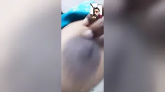 Bengali Girl Showing Off Her Dark Nipples In Leaked Video