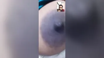 Bengali Girl Showing Off Her Dark Nipples In Leaked Video