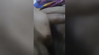 Village Bhabhi Rubbing Her Naked Pussy In Leaked Homemade Video