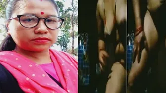 Married Bhabhi Exposing Her Curves And Ass For Secret Lover