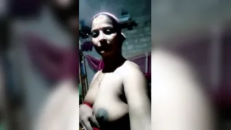 Bengali Married Babe Showing Her Big Boobs Selfie Video Clip