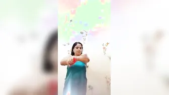 Curvy Aunty Bathing Completely Naked Captured In Bathroom