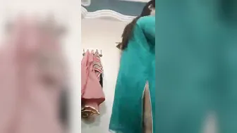 Married Woman Stripping Naked Showing Off Her Massive Curves