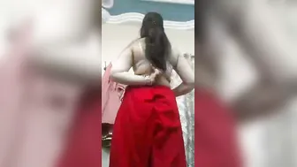 Married Woman Stripping Naked Showing Off Her Massive Curves