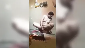 Horny Married Woman Masturbating Fingering Her Dripping Hole