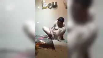 Horny Married Woman Masturbating Fingering Her Dripping Hole