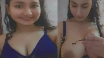 Pakistani Babe Teasing Topless In Naughty Selfie Video At Home