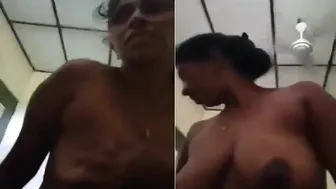 Curvy Sri Lankan GF Moaning Loud While Getting Pounded