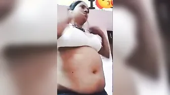 Curvy Bhabhi Exposing Her Private Curves In Leaked Home Video