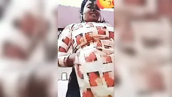 Curvy Bhabhi Exposing Her Private Curves In Leaked Home Video