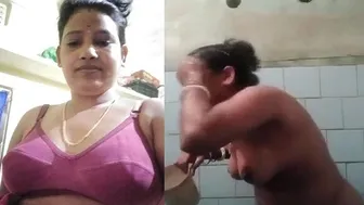 Bangladeshi Girl Recording Her Big Boobs During Bath Time