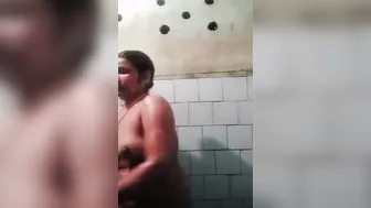 Bangladeshi Girl Recording Her Big Boobs During Bath Time