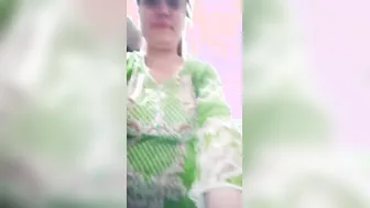 Pakistani Beauty Stripping Naked Teasing With Milky Breasts