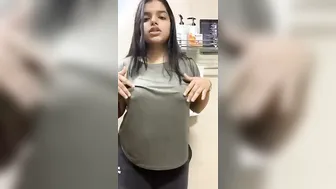 Busty GF Teasing Topless While Bathing In Bathroom