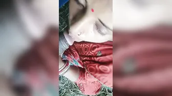 Desi Bhabhi Sucking Cock Outdoors Risky Public Homemade Video