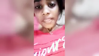 Desi College Babe Naked Video Chatting With BF Leaked