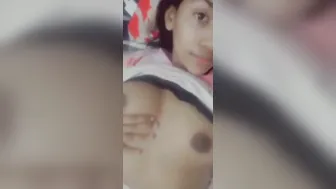 College Babe Moaning Loud While Playing With Her Tight Pussy Solo