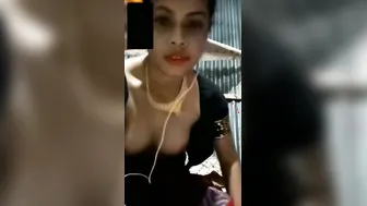 Lonely Wife Pleasuring Herself With Vegetable Missing Her Man