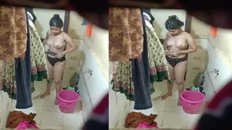 GF Stripping Naked In The Bathroom Caught On Camera Mms