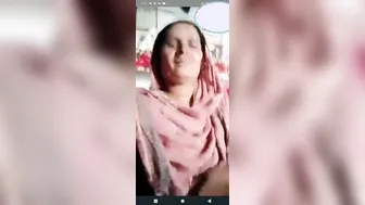 Pakistani Mature Aunty Flashing Her Big Tits On Private Video Cam