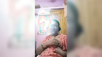 Mature Aunty Exposing Her Big Boobs For Her Secret Lover At Home