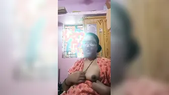 Mature Aunty Exposing Her Big Boobs For Her Secret Lover At Home