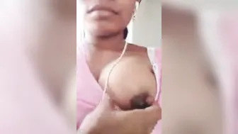 Sweet Desi Babe Accidentally Popping Boob Out Showing Nipples