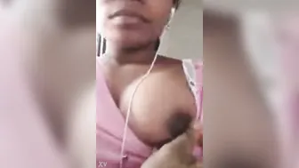 Sweet Desi Babe Accidentally Popping Boob Out Showing Nipples