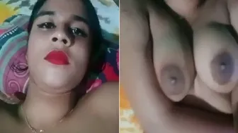 Naughty Desi Babe Spreading Her Pussy Wide For BF