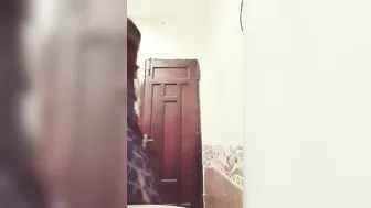 Horny Indian Escort Teasing Topless In Viral Leaked Footage