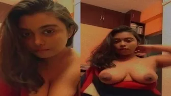 Mumbai Babe Showing Her Boobs On Selfie Video For Her Man