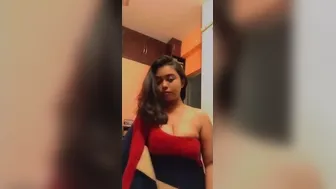 Mumbai Babe Showing Her Boobs On Selfie Video For Her Man