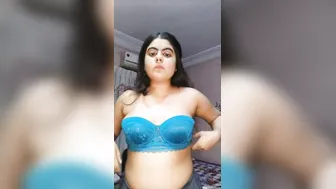 Punjabi Babe Flashing Her Boobs During Video Chat Leaked Online