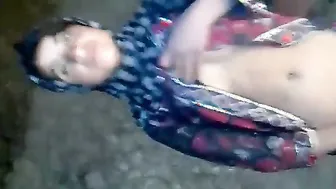 GF Going Nude On Video Call Entertaining Her BF