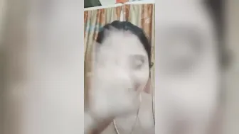 Topless Desi Gf Teasing BF During Late Night Sex Chat
