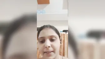 Topless Desi Gf Teasing BF During Late Night Sex Chat