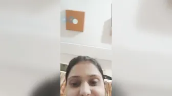 Topless Desi Gf Teasing BF During Late Night Sex Chat