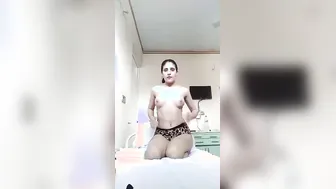 Shy Desi Babe Exposing Her Tits On Camera Going Viral Tonight