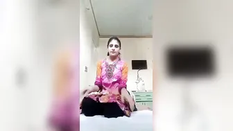 Shy Desi Babe Exposing Her Tits On Camera Going Viral Tonight