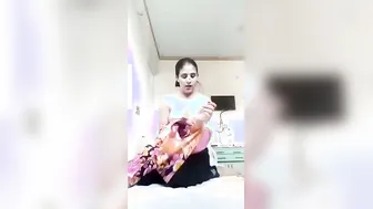 Shy Desi Babe Exposing Her Tits On Camera Going Viral Tonight