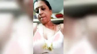 Mature Aunty Getting Naked Showing Her Body To Her Secret Lover